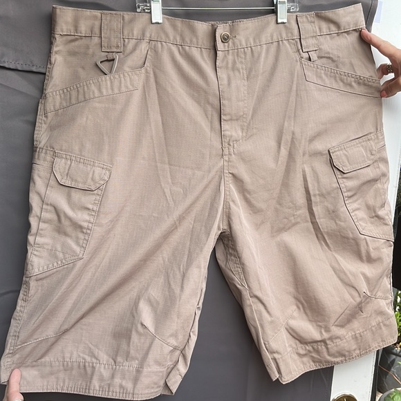 Men’s Lightweight Cargo/Utility Shorts - Picture 1 of 13
